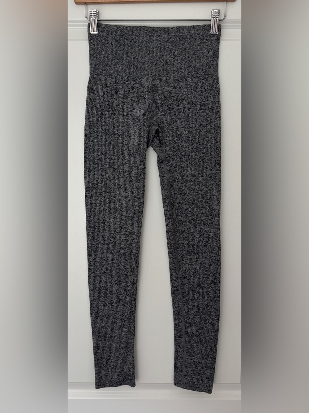 Colsie Heather Gray Seamless Leggings